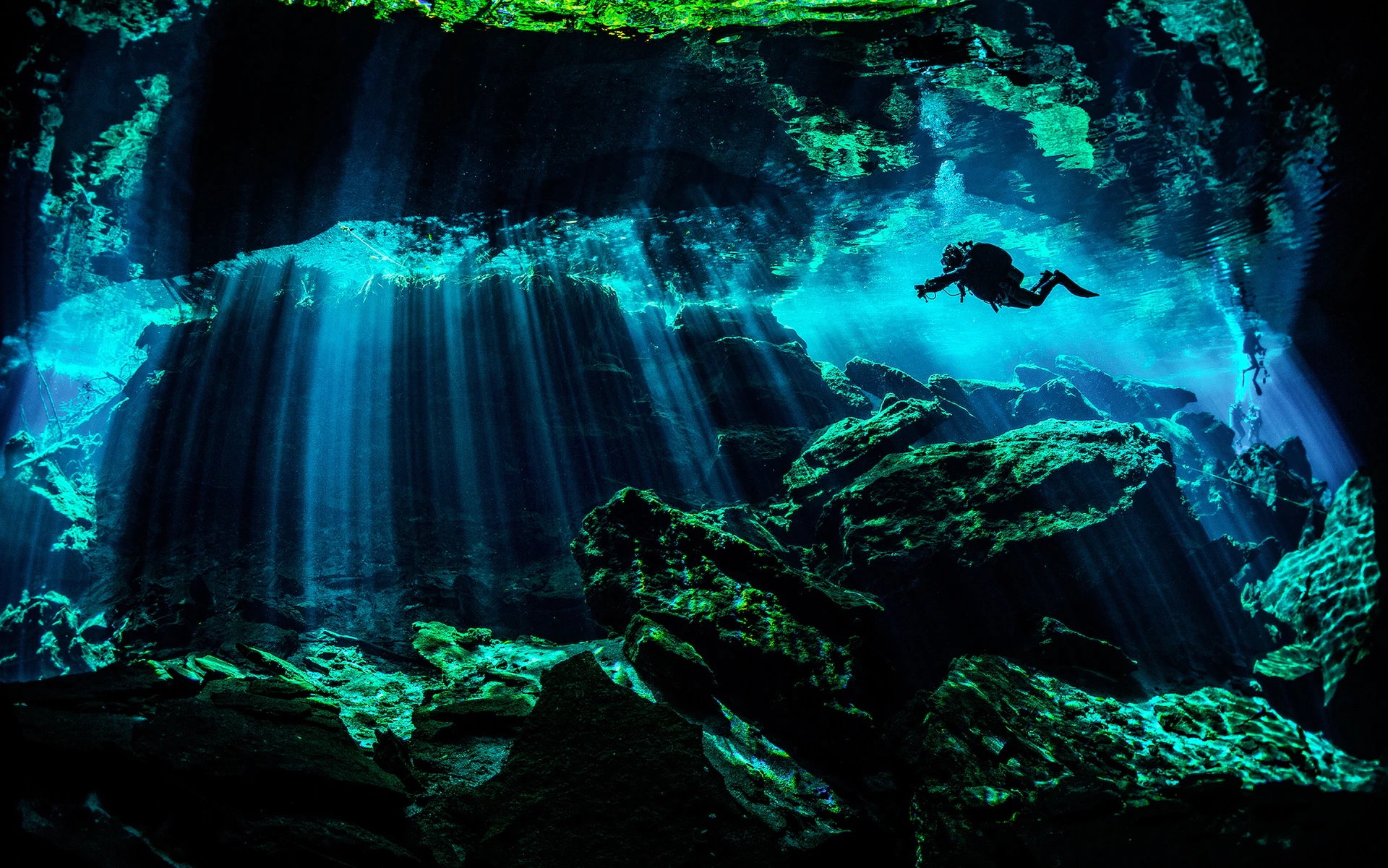 Onderwater grot