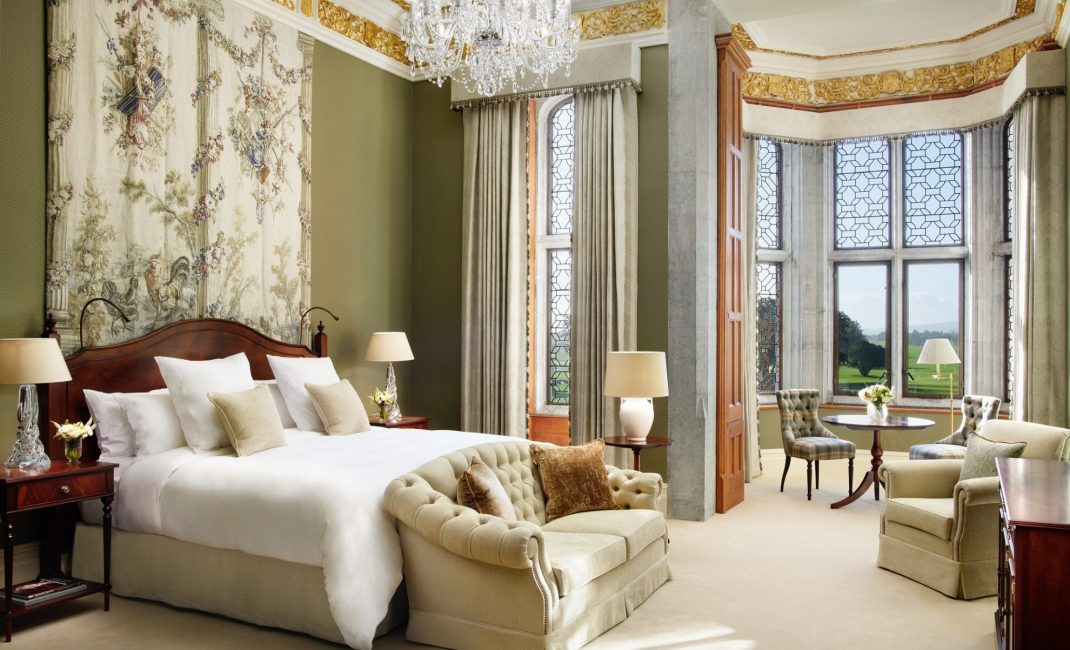 Dunraven-Stateroom_King_Bedroom-at-Adare-Manor